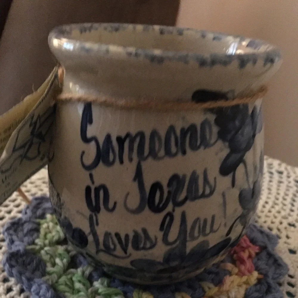 Clay container - Picture 3 of 6
